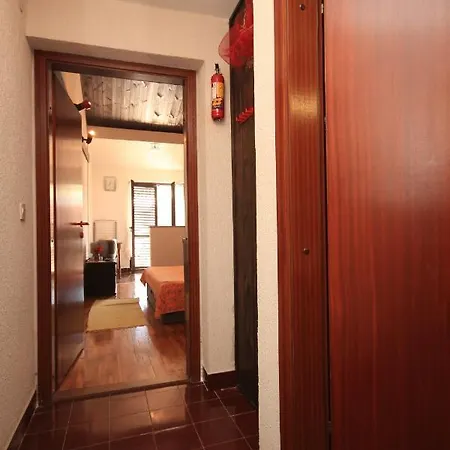 With A Parking Space Stinjan, - 7201 Διαμέρισμα *