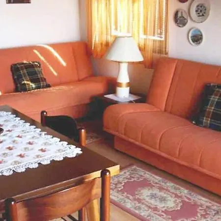 With A Parking Space Stinjan, - 7201 Апартаменты