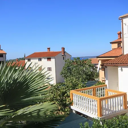 With A Parking Space Stinjan, - 7201