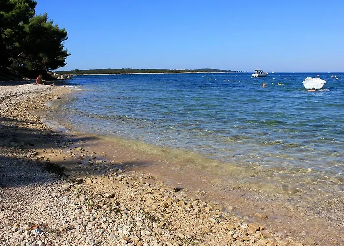 With A Parking Space Stinjan, - 7201