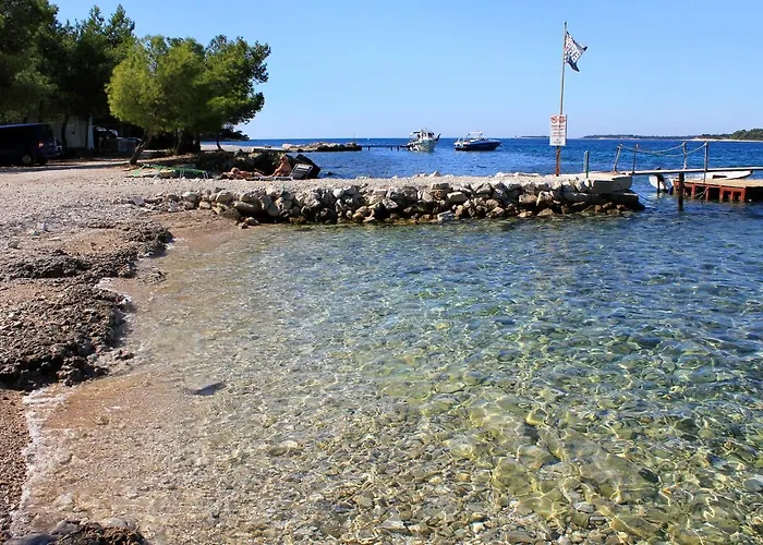 With A Parking Space Stinjan, - 7201 *