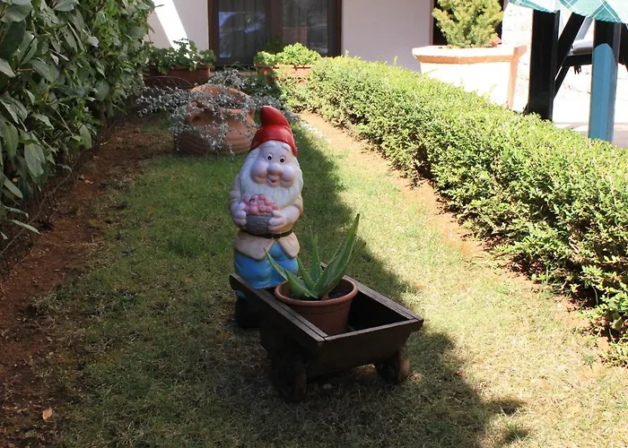 公寓 With A Parking Space Stinjan, - 7201 *