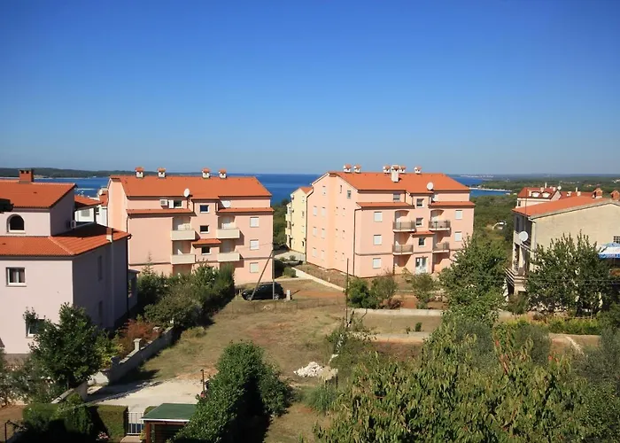 With A Parking Space Stinjan, - 7201 普拉