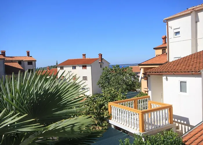 With A Parking Space Stinjan, - 7201